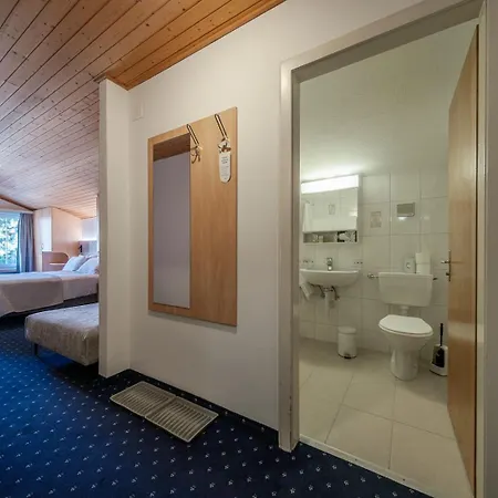 Buenda Hotel 3*