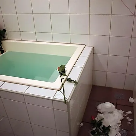 Buenda Готель